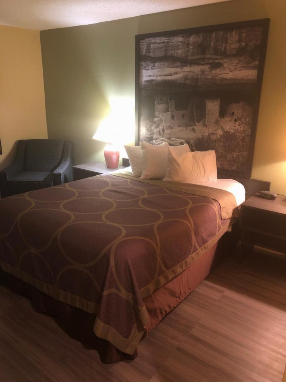 Room image 2