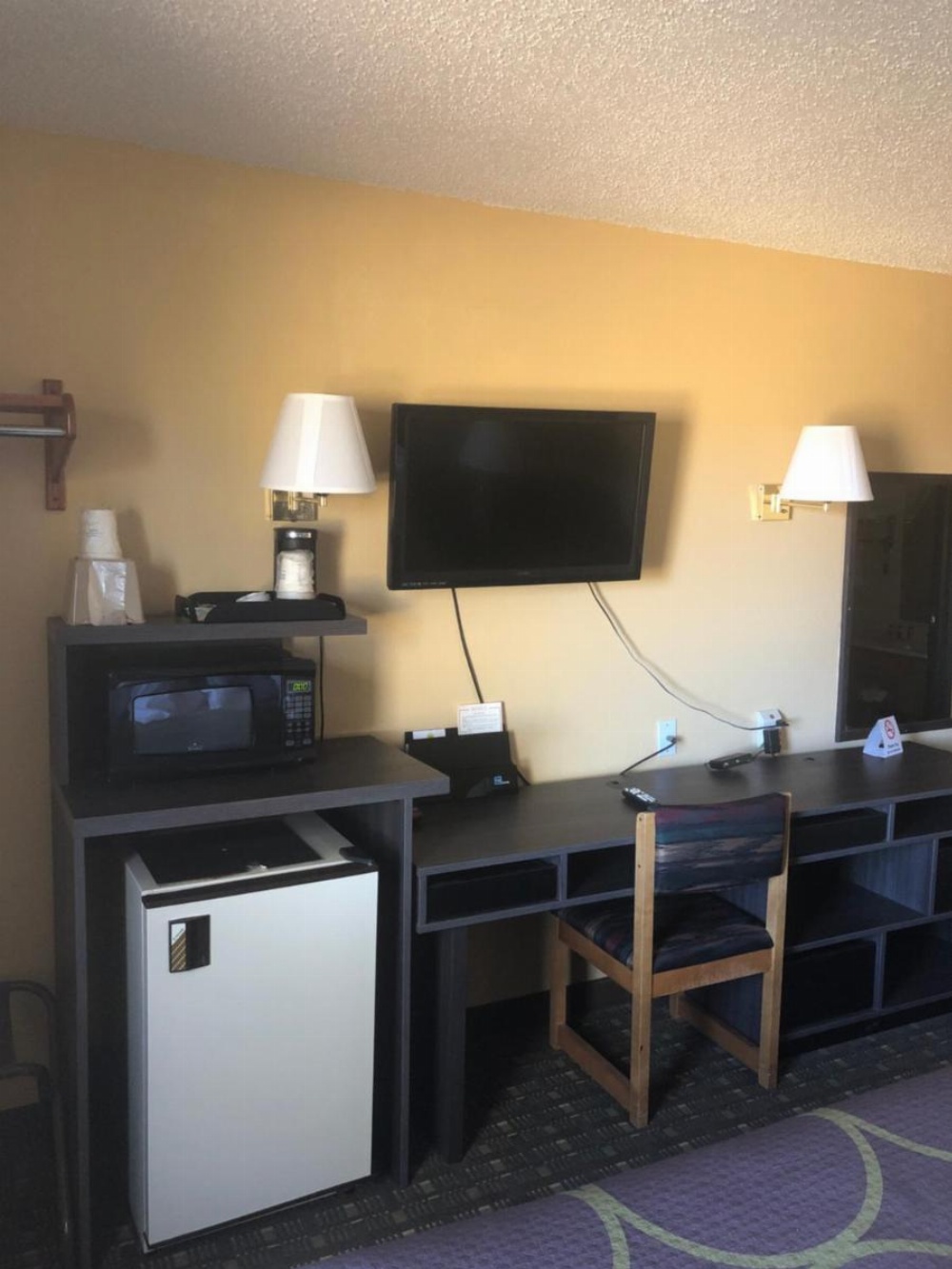 Room image 3
